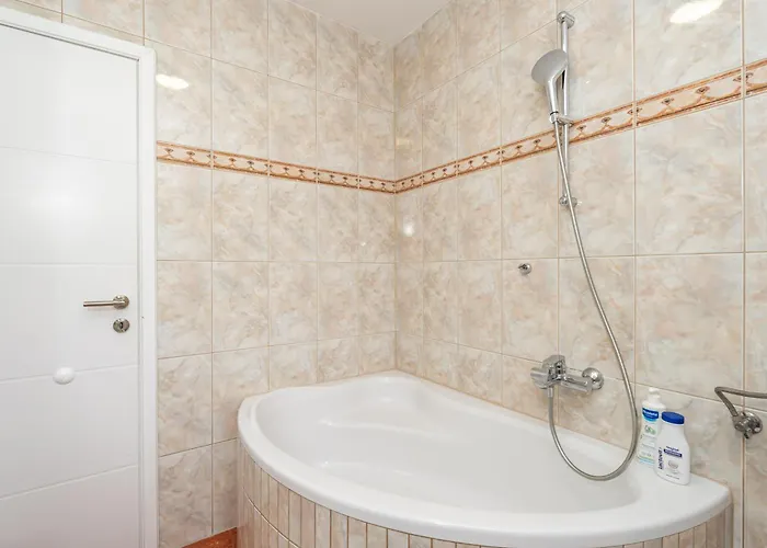 Apartment Doma *